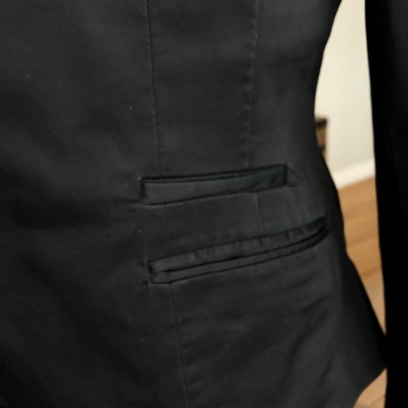 H&M Used Black Blazer - Picture 5 of 9